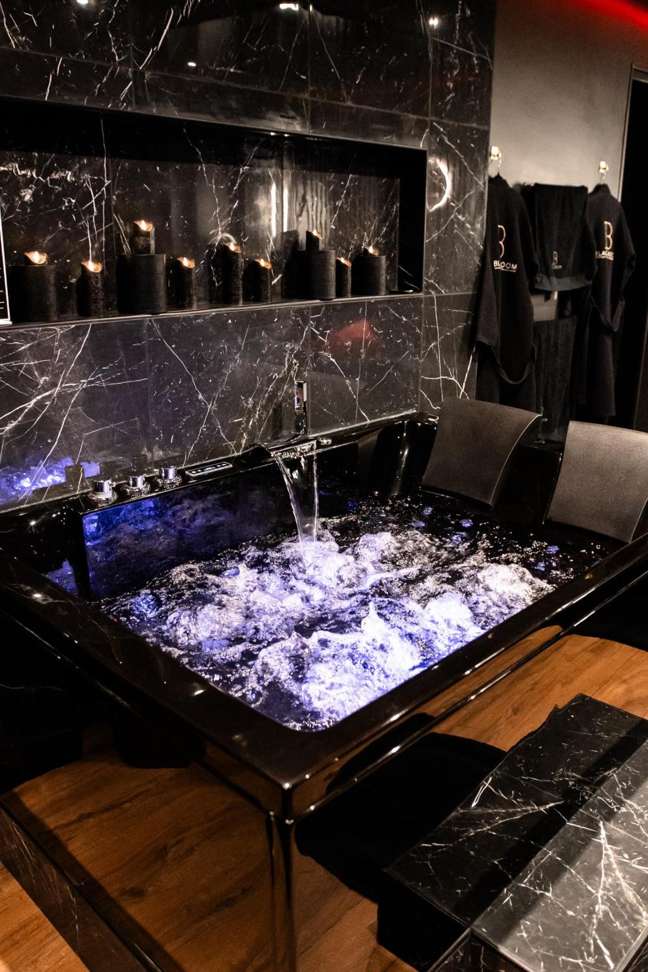Blackroom Suite De Luxe 50 Nuances De Grey Le Havre Extérieur photo