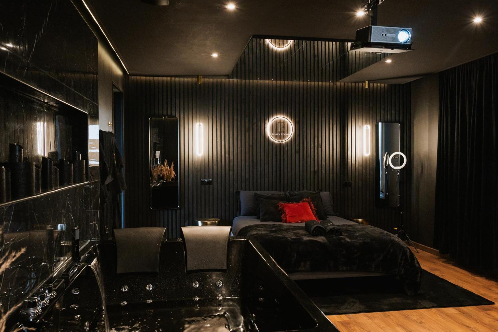 Blackroom Suite De Luxe 50 Nuances De Grey Le Havre Extérieur photo